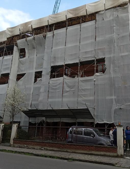 Carpi. Superbonus, la ditta “scompare” «Siamo sotto un tetto di plastica» 