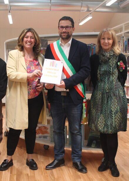 Castelnuovo Alla biblioteca Sepùlveda nasce lo scaffale della Legalità 