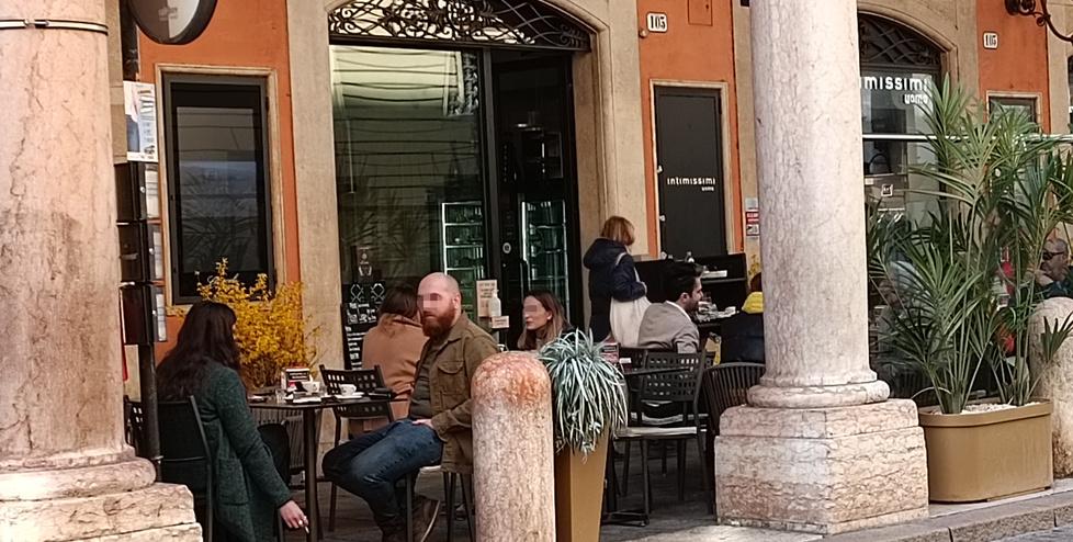 Modena Parte l’ordinanza antifumo Ma il divieto non convince 