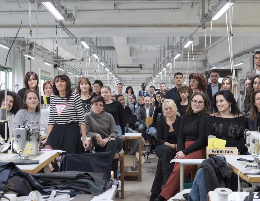 La Sartoria Carrara innova: per il “su misura” si scattano foto