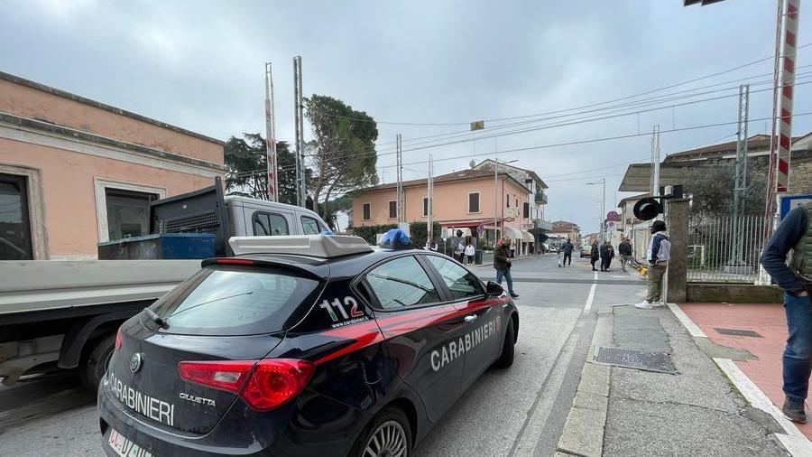 Muore sotto il treno, dramma alla stazione