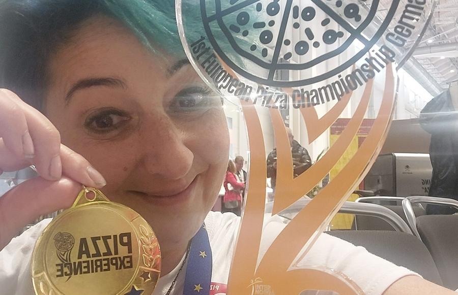 Pizzaiola di Cagliari arriva seconda all’European Pizza Championship
