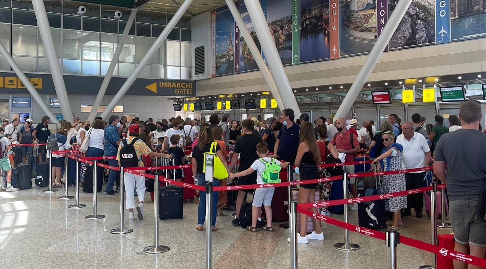 La fusione degli aeroporti di Alghero e Olbia piace sia alle imprese sia ai sindacati 