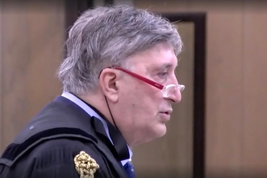 Chiesto il rinvio a giudizio per l’avvocato dei Grandi Aracri