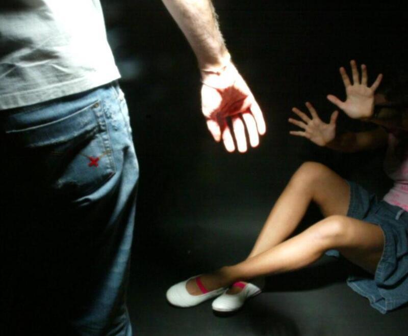 Vignola La festa diventa un incubo Donna picchiata e stuprata 