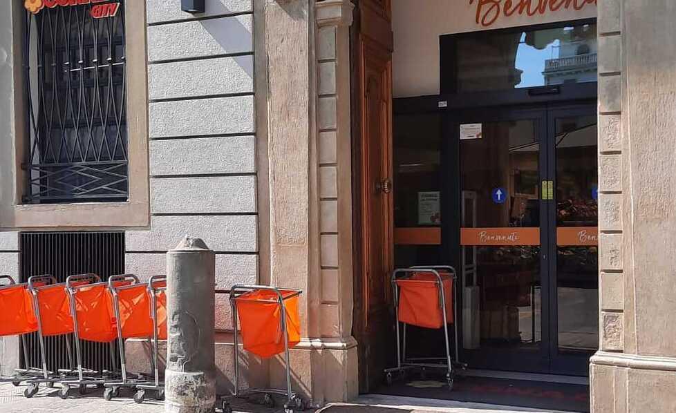 La spesa a Prato? Sorpresa, piace il centro. I carrelli di stoffa e i numeri da record