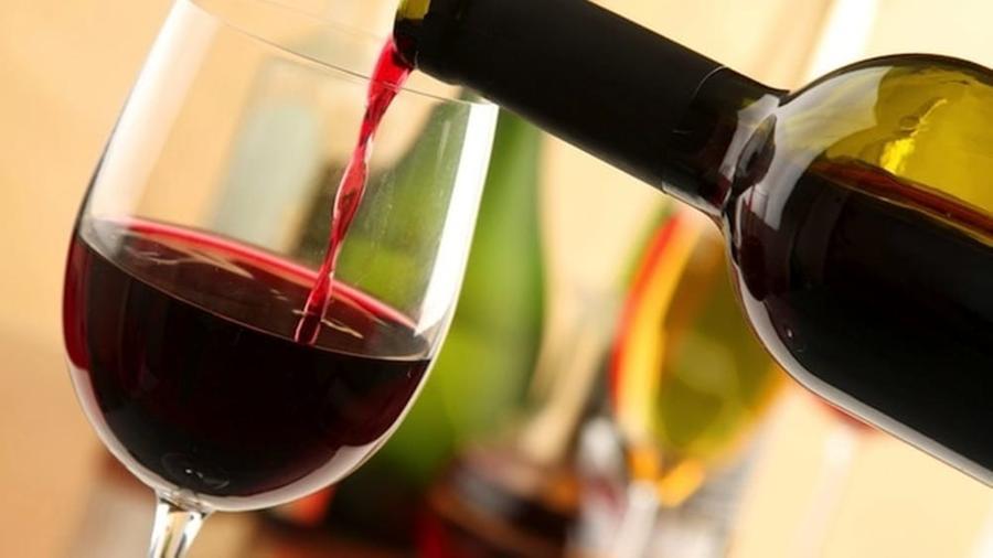 Vino: sì o no? Così l'esperto nutrizionista Ciro Vestita 