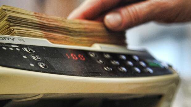 Ferrara, sms civetta: truffa da 24mila euro. «La banca poi ha dovuto risarcire»