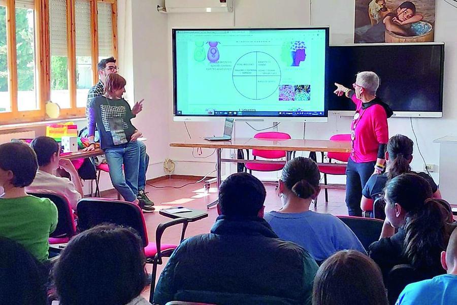 Carriera alias, a scuola l’isola apre al fluid gender