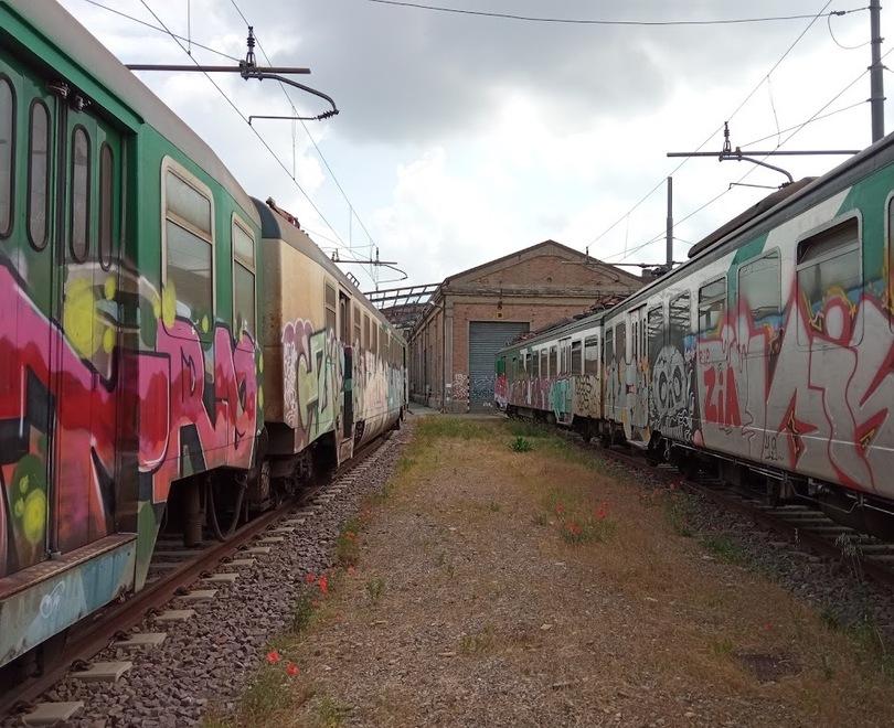 Modena Lo spaccavetri preso dai carabinieri in un vagone alla Stazione Piccola 