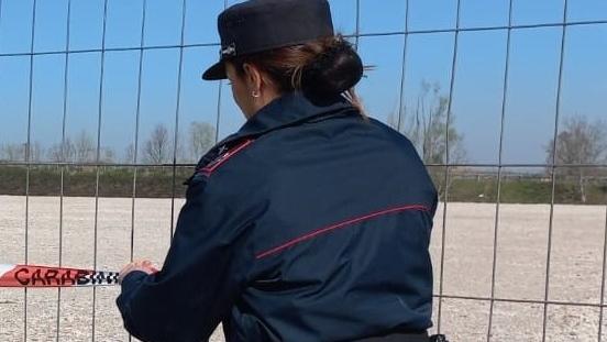 Piazzale costruito con scarti pericolosi, un denunciato e 170 tonnellate di rifiuti edili sequestrati