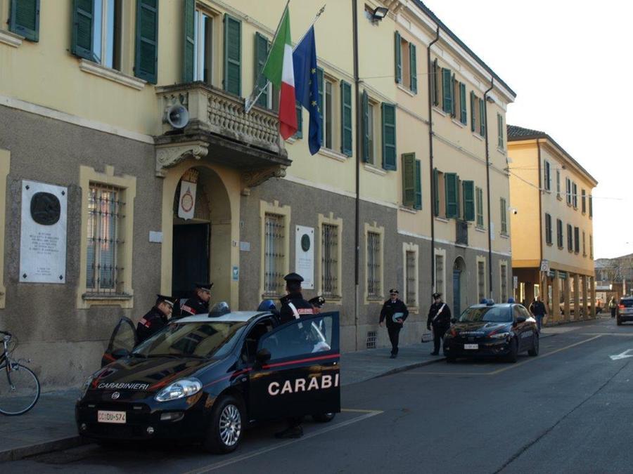 Blitz contro i venditori ambulanti abusivi: 11 sono irregolari
