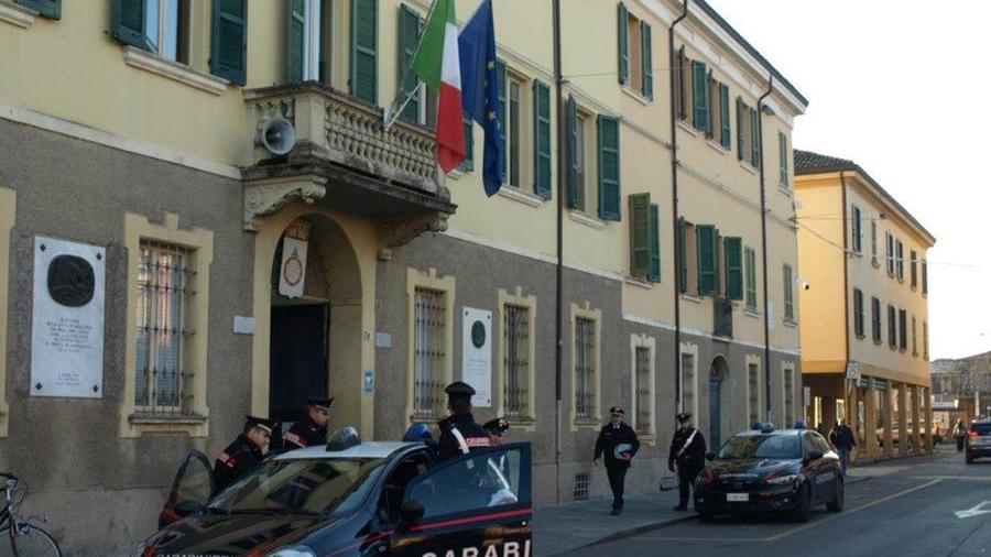Blitz contro i venditori ambulanti abusivi: 11 sono irregolari