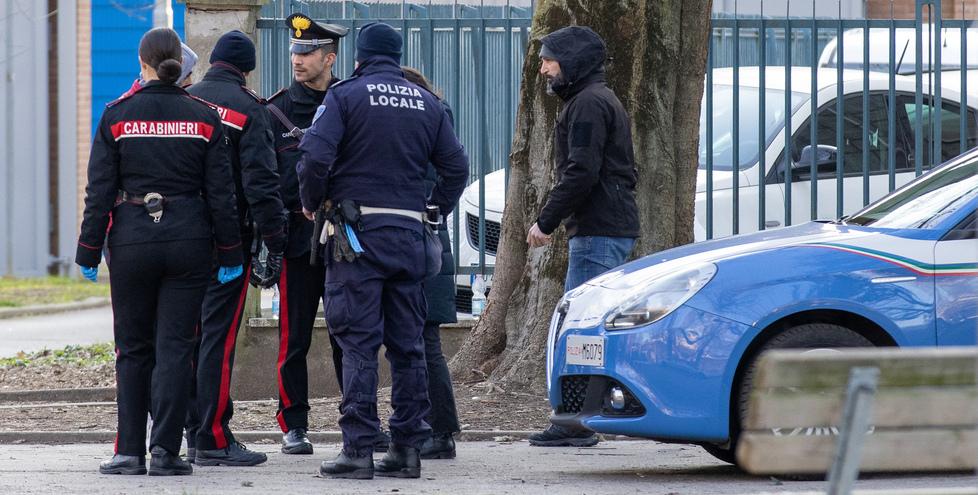 Ragazzini rapinati al parco Massari: rubati vestiti, borse, scarpe 