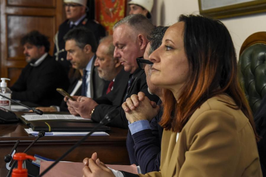 La discussione sul bullismo in consiglio non piace alle minoranze: «Pagina fra le più brutte»