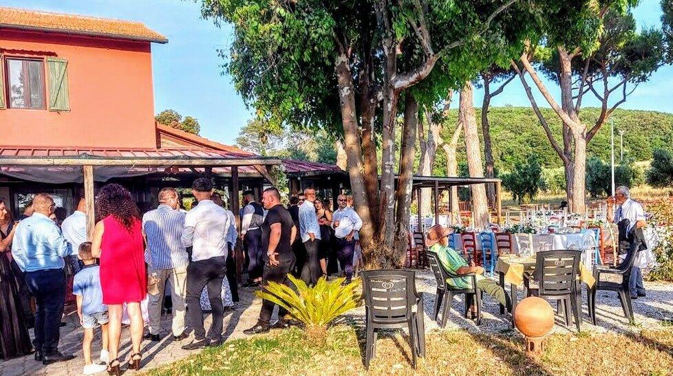 La Casa rossa torna ristorante ed è a caccia di personale per l’estate
