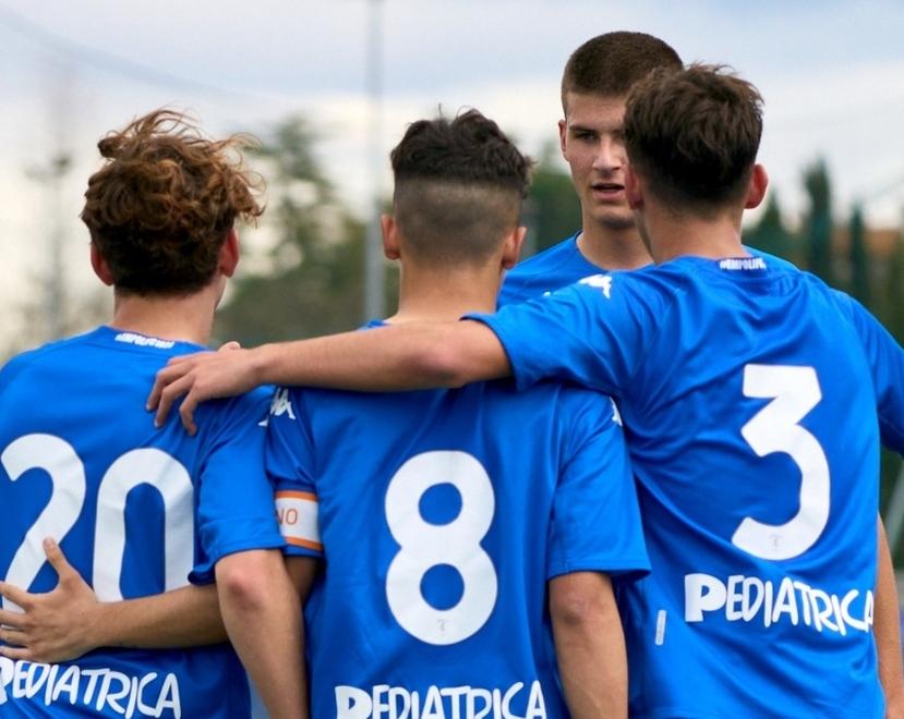 La gioia degli azzurri dell’Under 18 per il successo contro il Benevento al Torneo di Viareggio