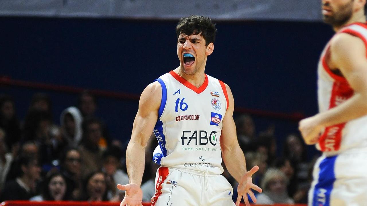 L’ala pivot della Fabo Antonio Lorenzetti (foto Danti)