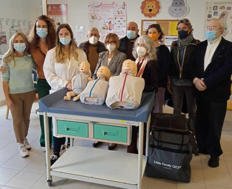 Livorno, donati al reparto di Pediatria tre manichini in ricordo di Simoncini 