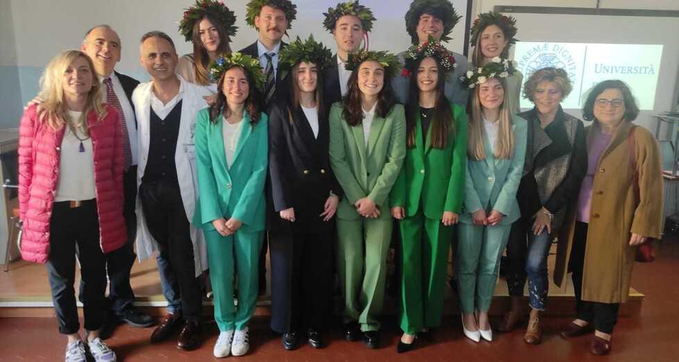 Livorno, ecco i nuovi dottori in scienze infermieristiche: «Pronti per gli ospedali» 