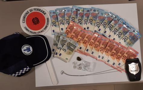 Arrestato a Ferrara mentre cercava di vendere crack a una ragazza