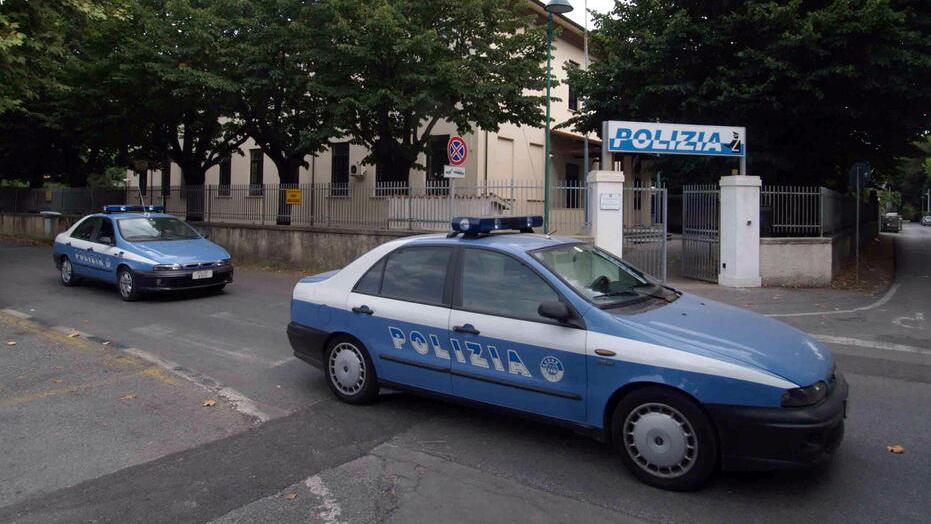 La sede della polizia di Forte dei Marrmi