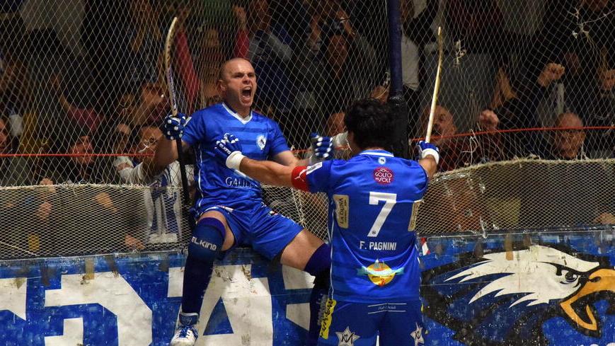 Follonica Voltrega gioia azzurra dopo un gol di Marco Pagnini