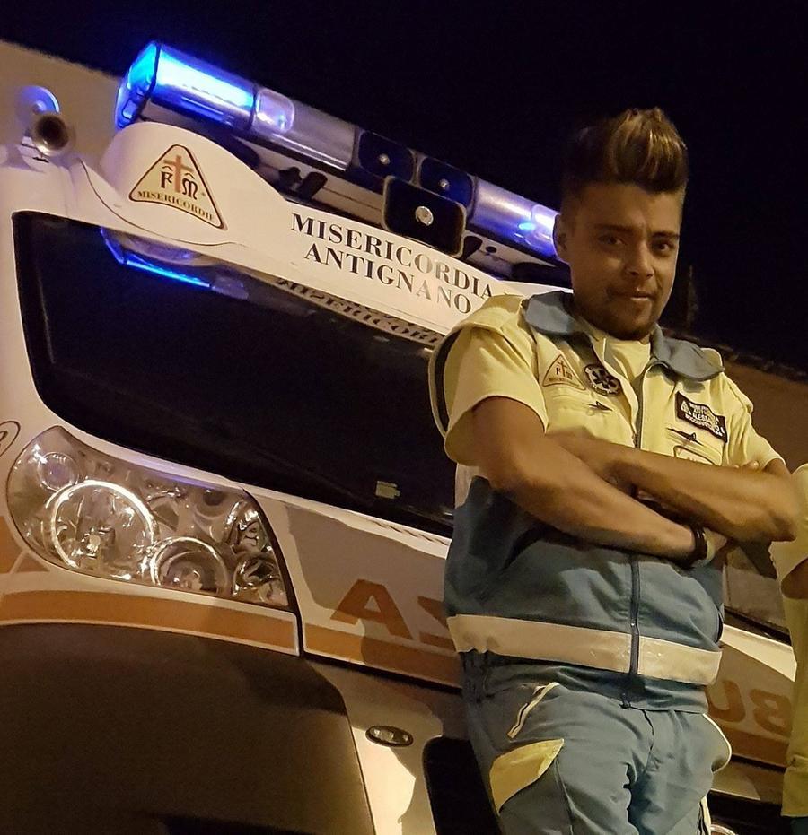Muore a 30 anni volontario della Misericordia: «La notte dell’alluvione di Livorno lanciò l’allarme»