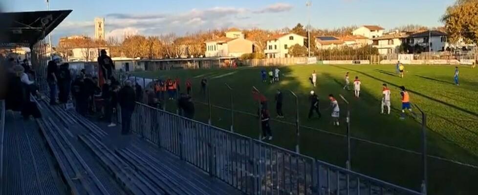 Fc Ponsacco retrocesso in Prima categoria a fine gara nervi tesi tra