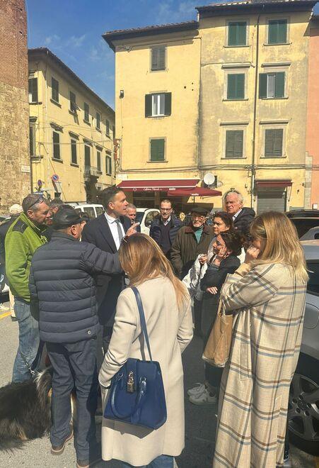
	Un momento dell'incontro tra il sindaco, Michele Conti, e i residenti del quartiere San Francesco&nbsp;

