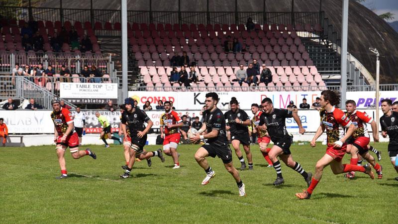I Cavalieri restano in sella e disarcionano Pesaro