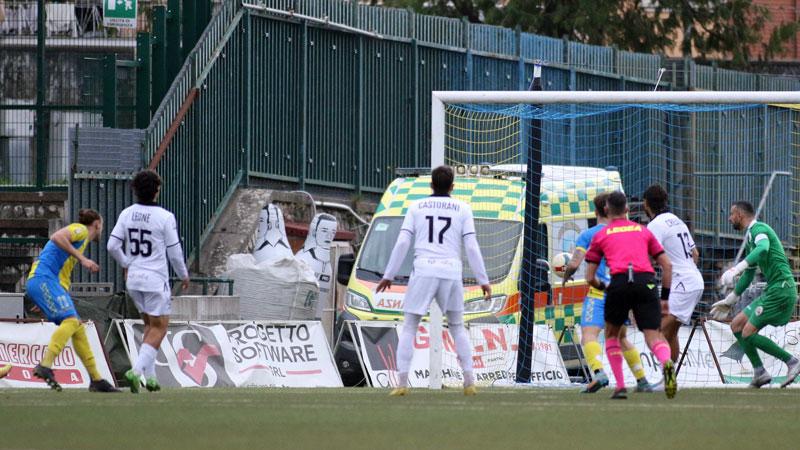 Carrarese, il derby è senza storia. Il Siena costretto ad arrendersi