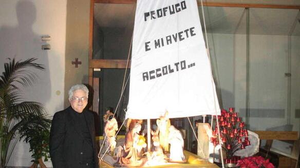 La chiesa dentro al prefabbricato, il fratello comunista e i campeggi: ecco chi era don Gino Franchi