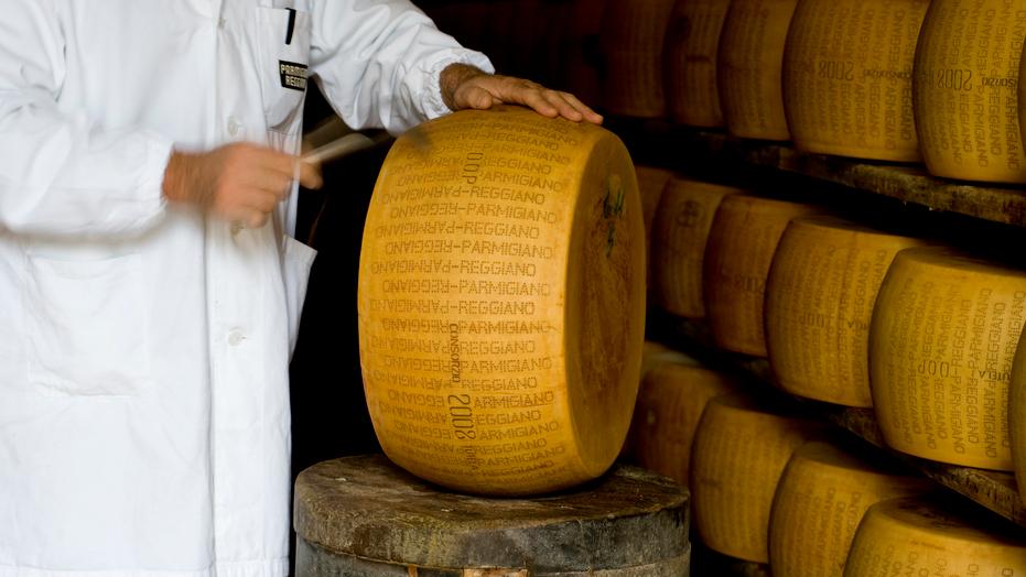 Modena «Il vero Parmigiano è il nostro Commercializzato fin dal 1200» 