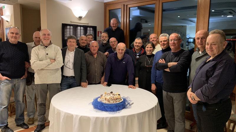 
	I volontari degli anni Ottanta a cena tutti insieme

