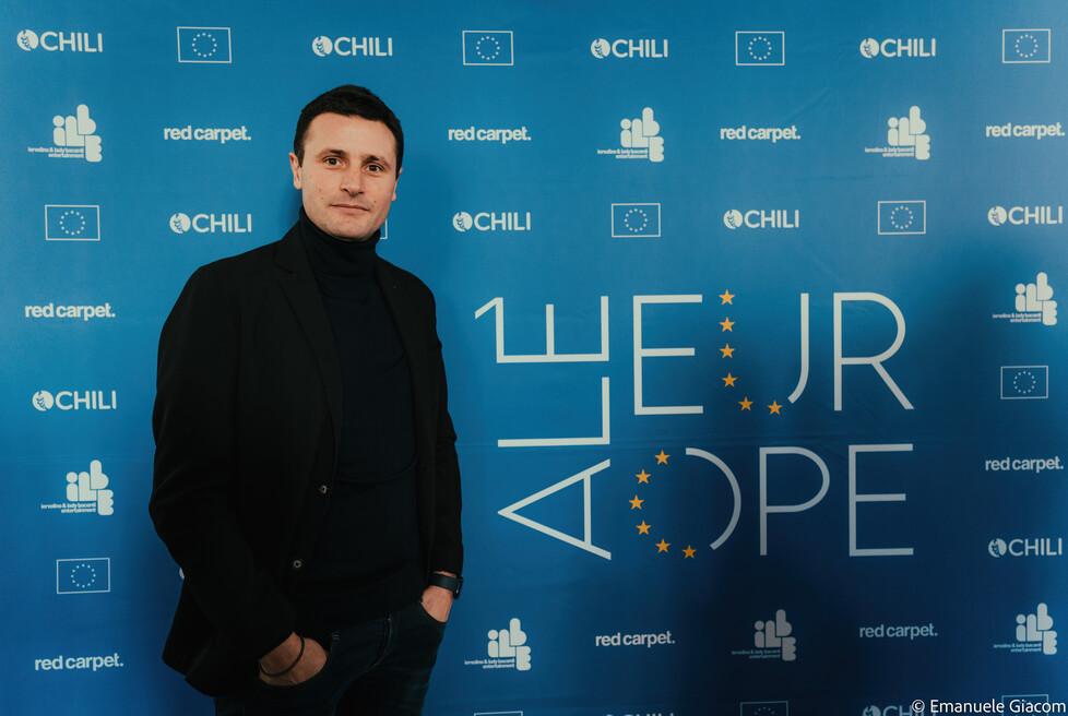 Bene la disposizione tattica Igor gioca in modo stratosferico