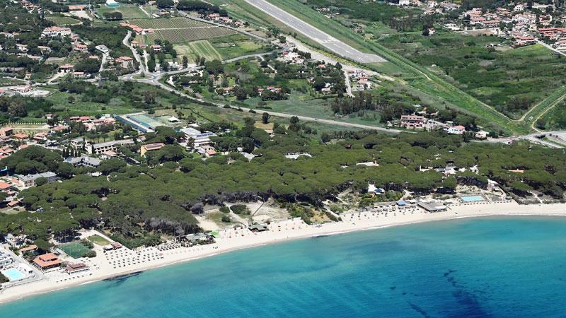 Aeroporto, il futuro di La Pila: la risposta alle dieci domande chiave