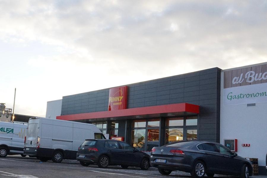 Grosseto, sciopero in due discount: «Stipendi pagati a pezzetti»