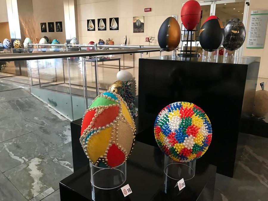 
	80 creazioni artistiche ispirate all'uovo di Pasqua al THotel di Cagliari <em>(foto Mario Rosas)</em>

