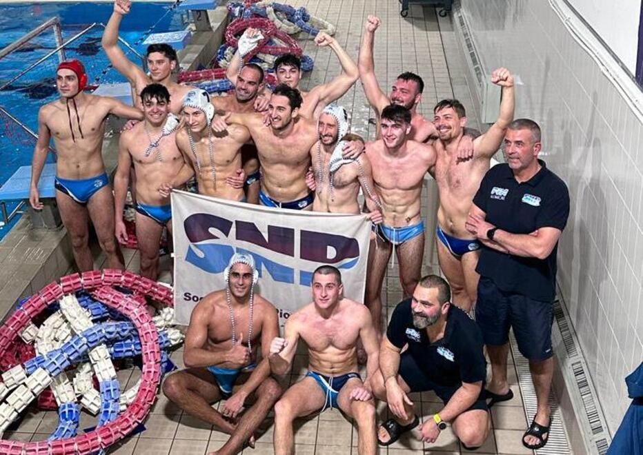 a vetta è del Piombino, schiacciati per 9-6 i rivali del Prato 