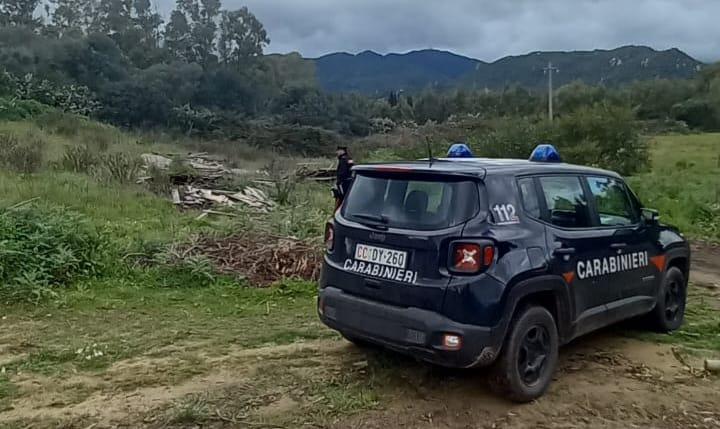 Giallo a San Giovanni Suergiu: dentro un’auto in fiamme il corpo di un uomo