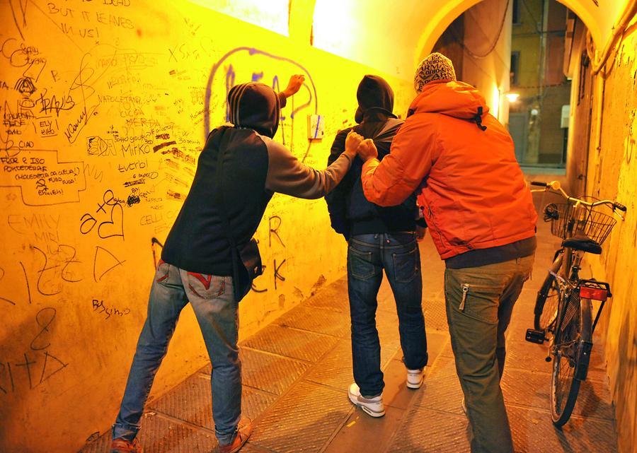 I social fanno da detonatore ai conflitti tra bande giovanili
