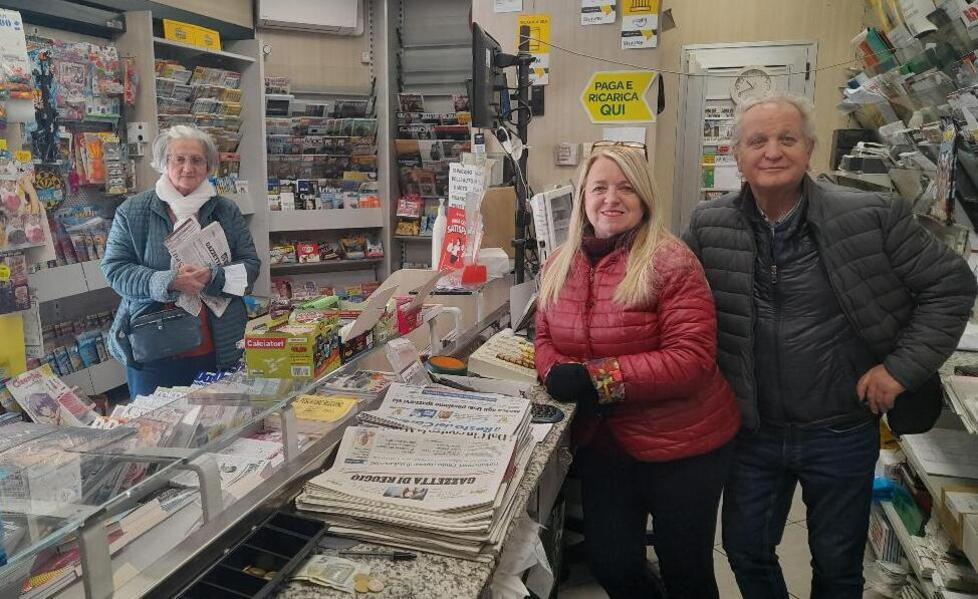 La famiglia Bertola dice stop e vende l’edicola di via Gorizia