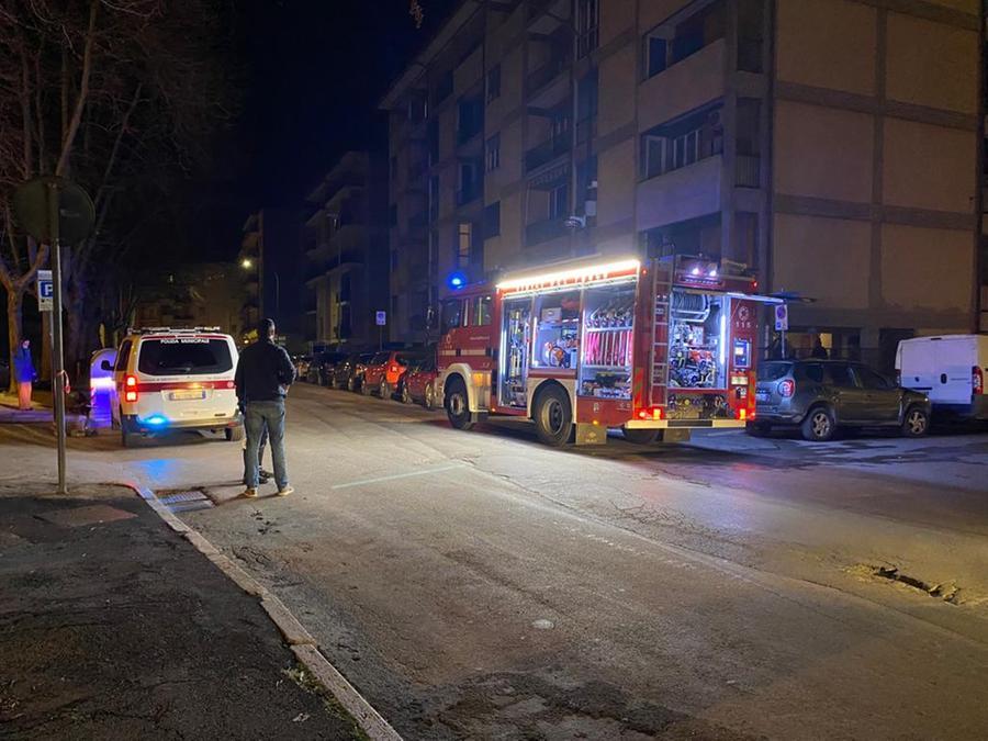 Grosseto: fiamme nell’appartamento, intervengono i pompieri