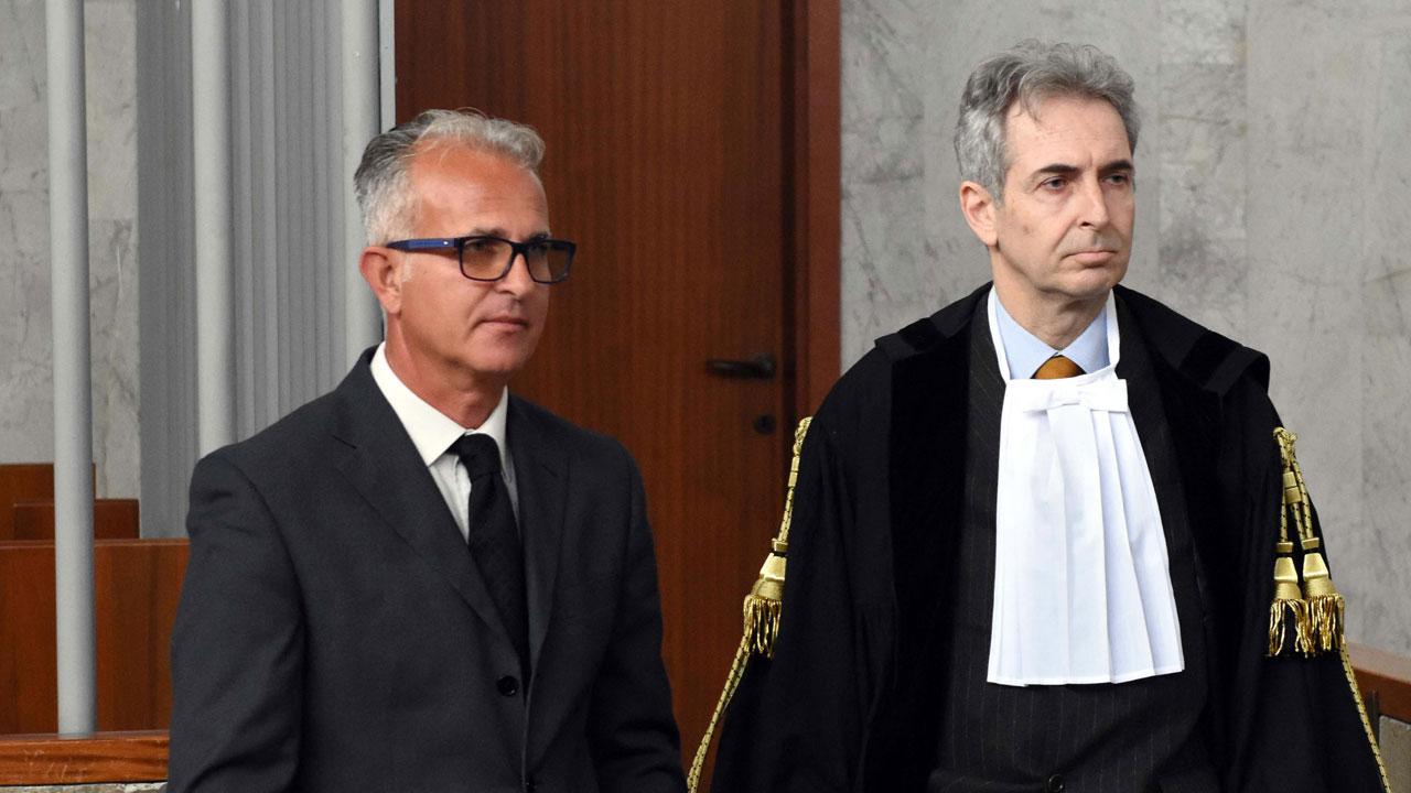 Alessandro Boccagna con il suo difensore, l’avvocato Lorenzo Borghi (foto Agenzia Bf)