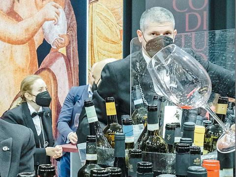 Più di cento aziende al Vinitaly: tre bolgheresi nei big di OperaWine
