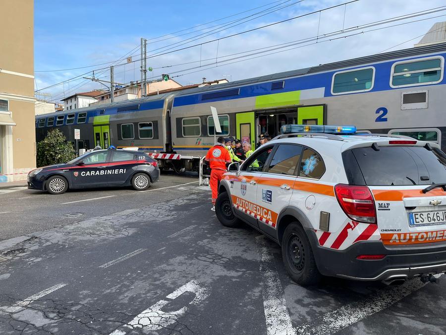 Montecatini, Muore A 19 Anni Investito Dal Treno In Via Tripoli Il Tirreno