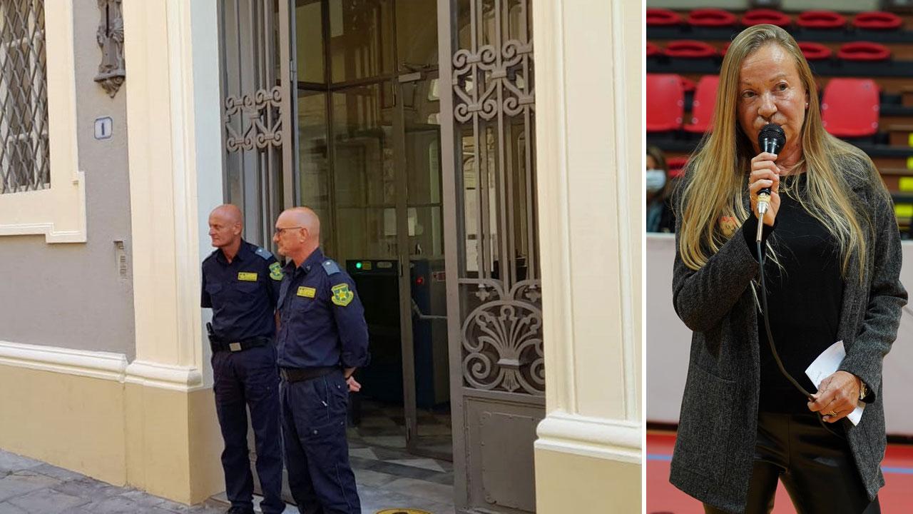 Nella foto in alto due guardie giurate all’ingresso del tribunale e a destra l’avvocata della donna Cristina Cerrai (foto d’archivio)