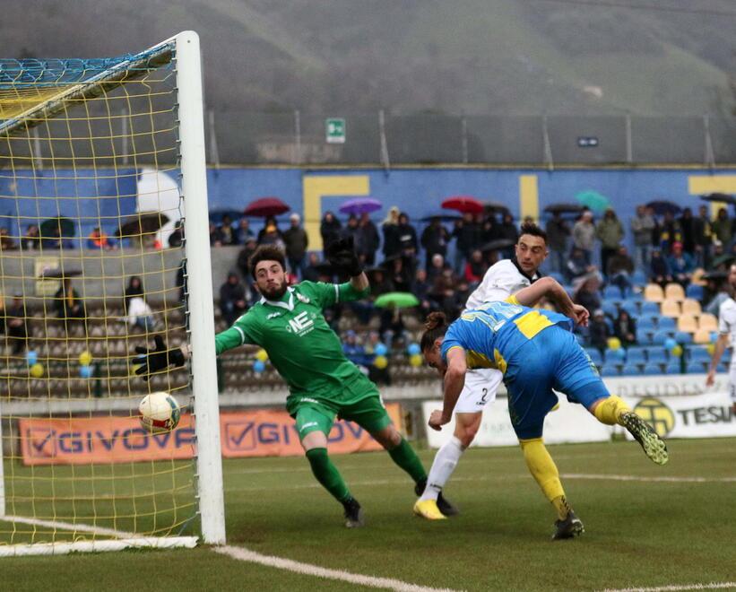 Carrarese, un match clou per la corsa al quarto posto