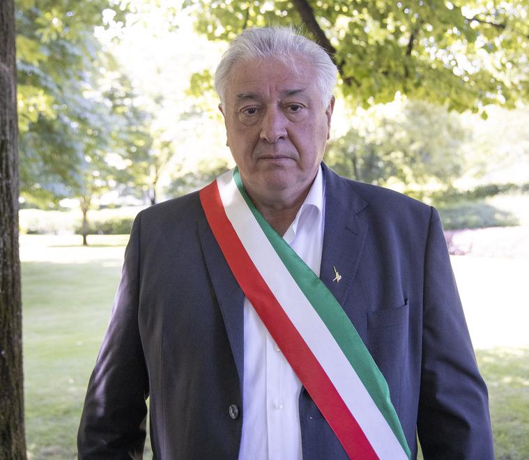 Sassuolo, il sindaco Menani a Gibellini: «Funeral home, nessun boicottaggio Ma dobbiamo rispettare le regole» 